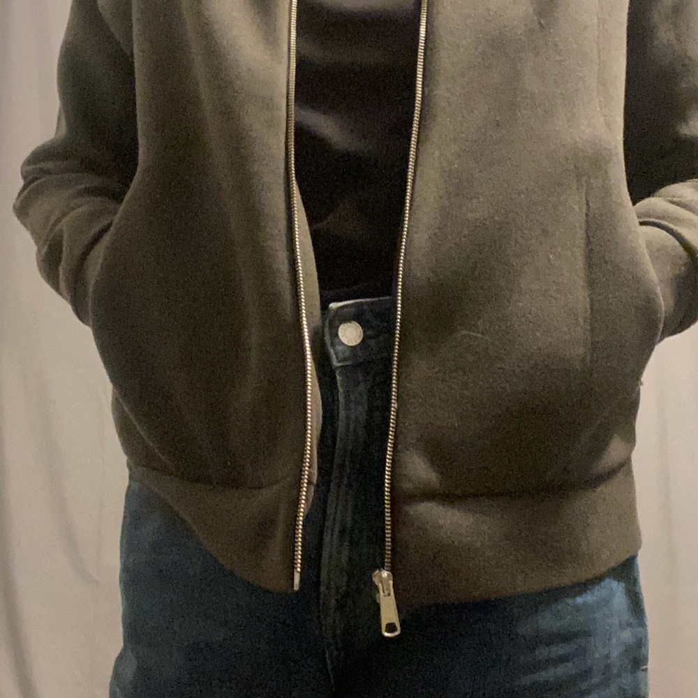 Grey bomber